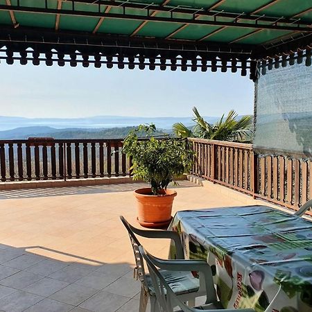 Apartment Mirella For 6 Persons Located In Central Istria Gradinje Exterior photo